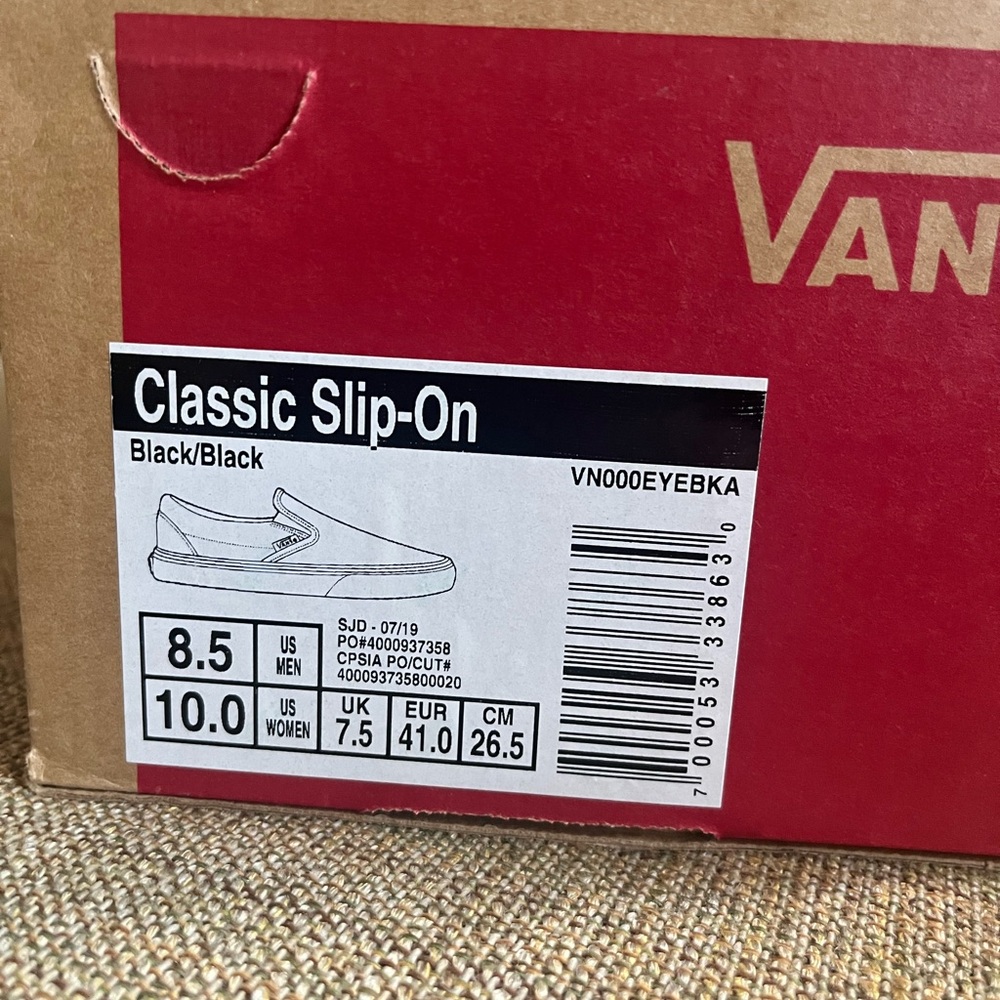 Vans Women’s Black Classic Slip-On - Picture 5 of 5
